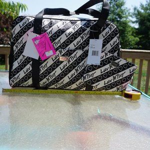 NWT: BETSEY JOHNSON WEEKENDER BAG!